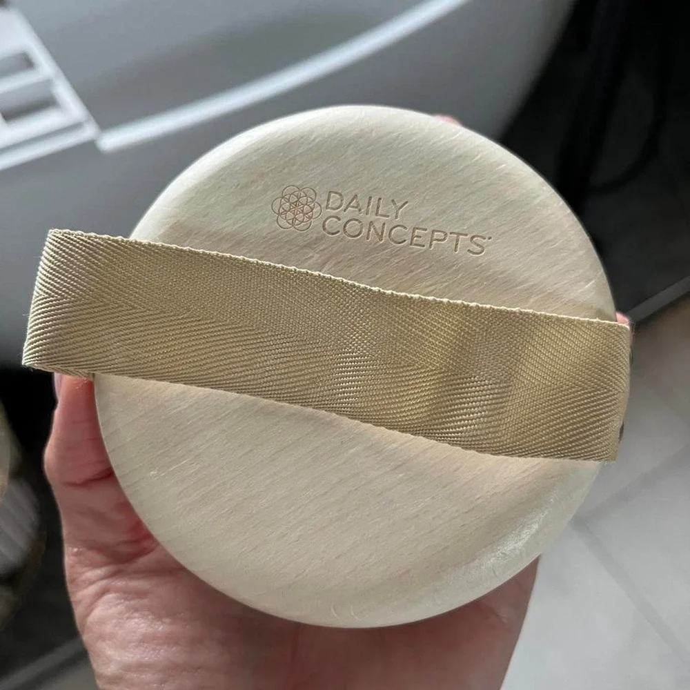 Daily Concepts Dry Exfoliation Body Brush NEW White Bristles